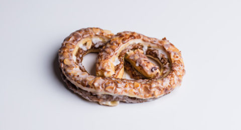 Nussbrezel